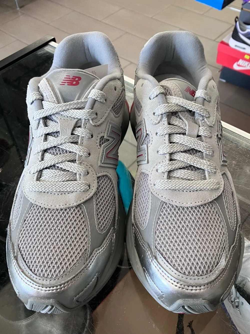 New Balance 2010 Silver Beige Red Size 8.5